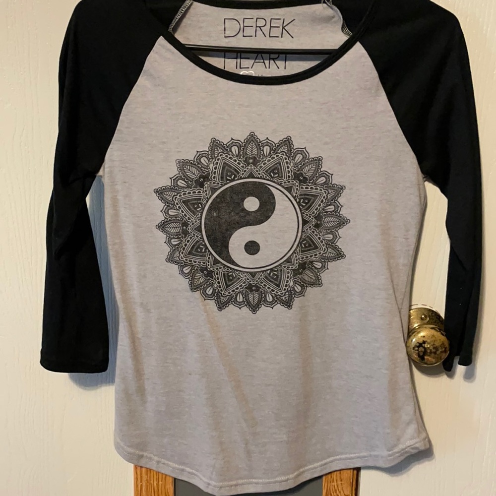 Baseball tee